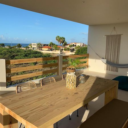 Isla Penthouse & Garden Apartments Bonaire クラレンダイク エクステリア 写真